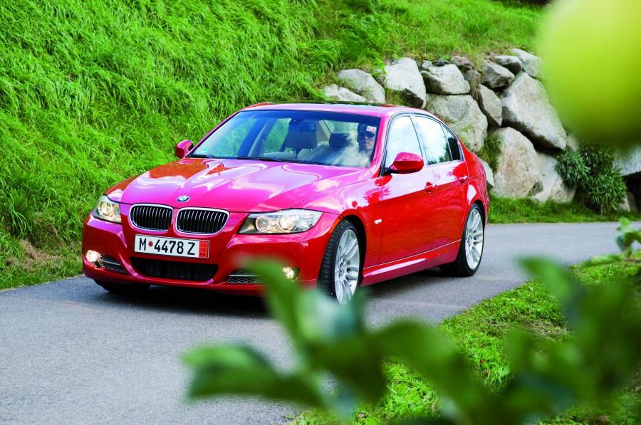  BMW 3-Series 2009 года  (фото 22 из 116)
